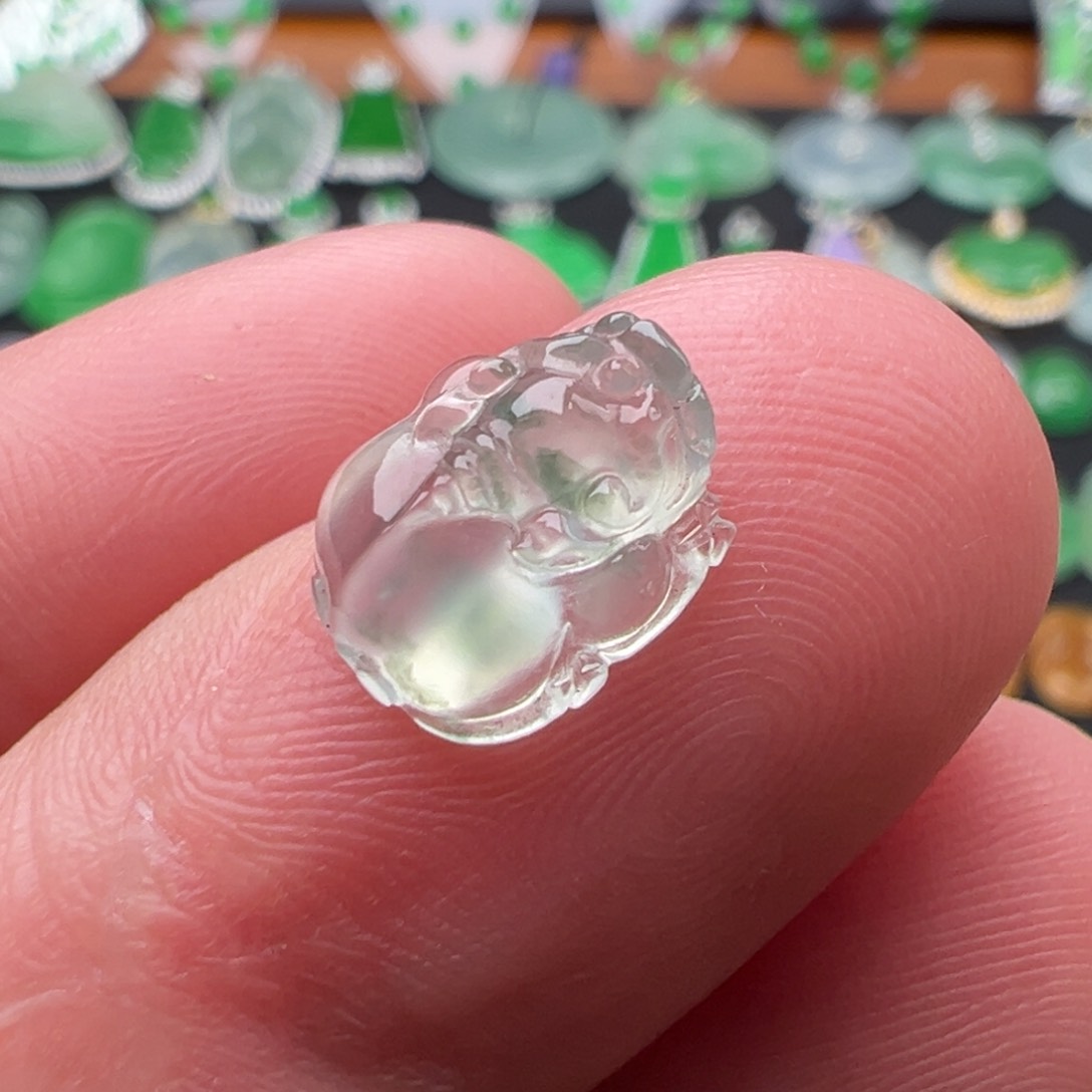 翡翠颈饰未镶嵌貔貅10.6