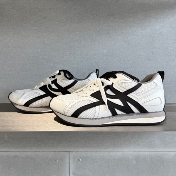 设计感小牛皮拼接透气网面阿甘运动鞋时尚休闲