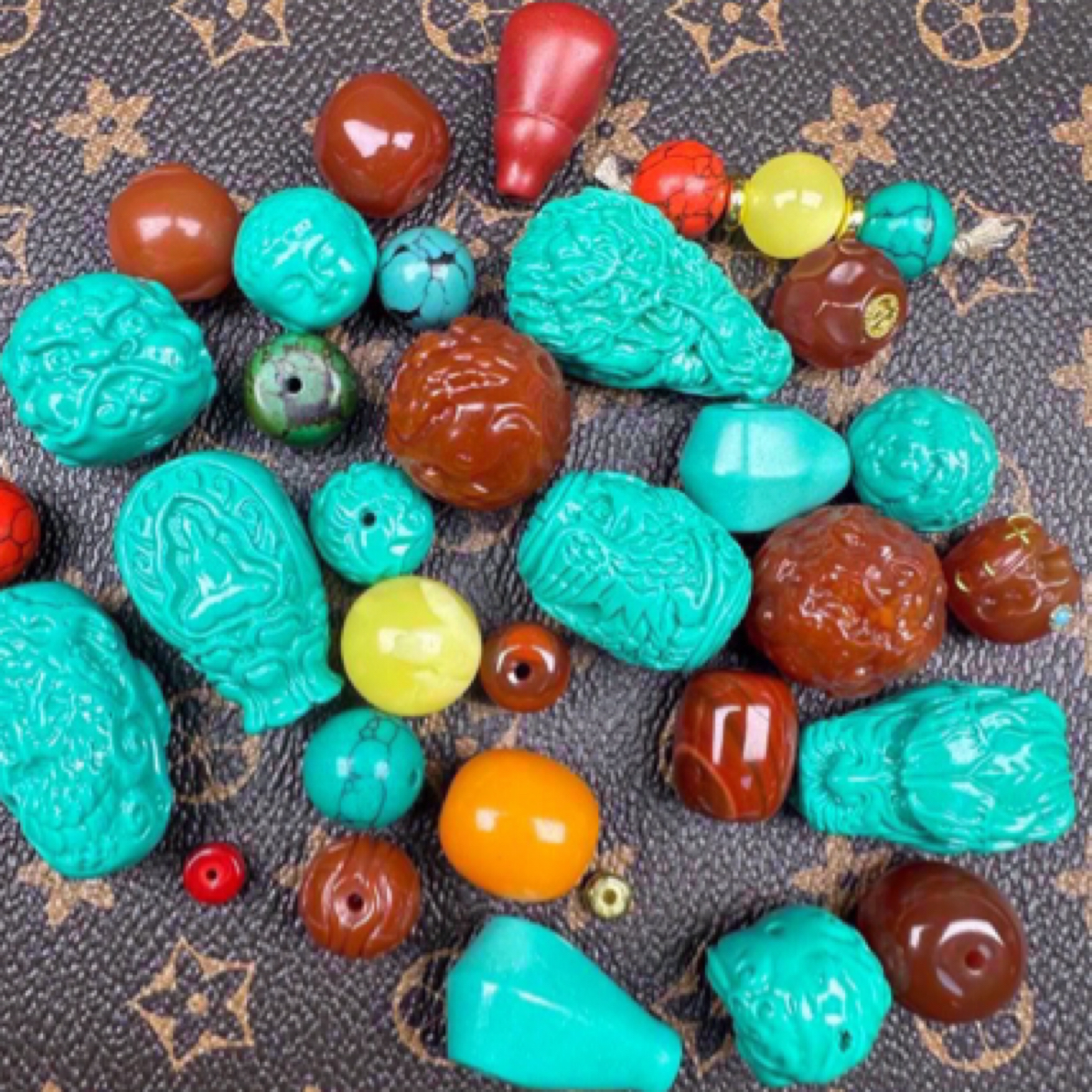 M1 文玩配饰 琥珀黄色飘白花圆珠  卡14mm（单颗）