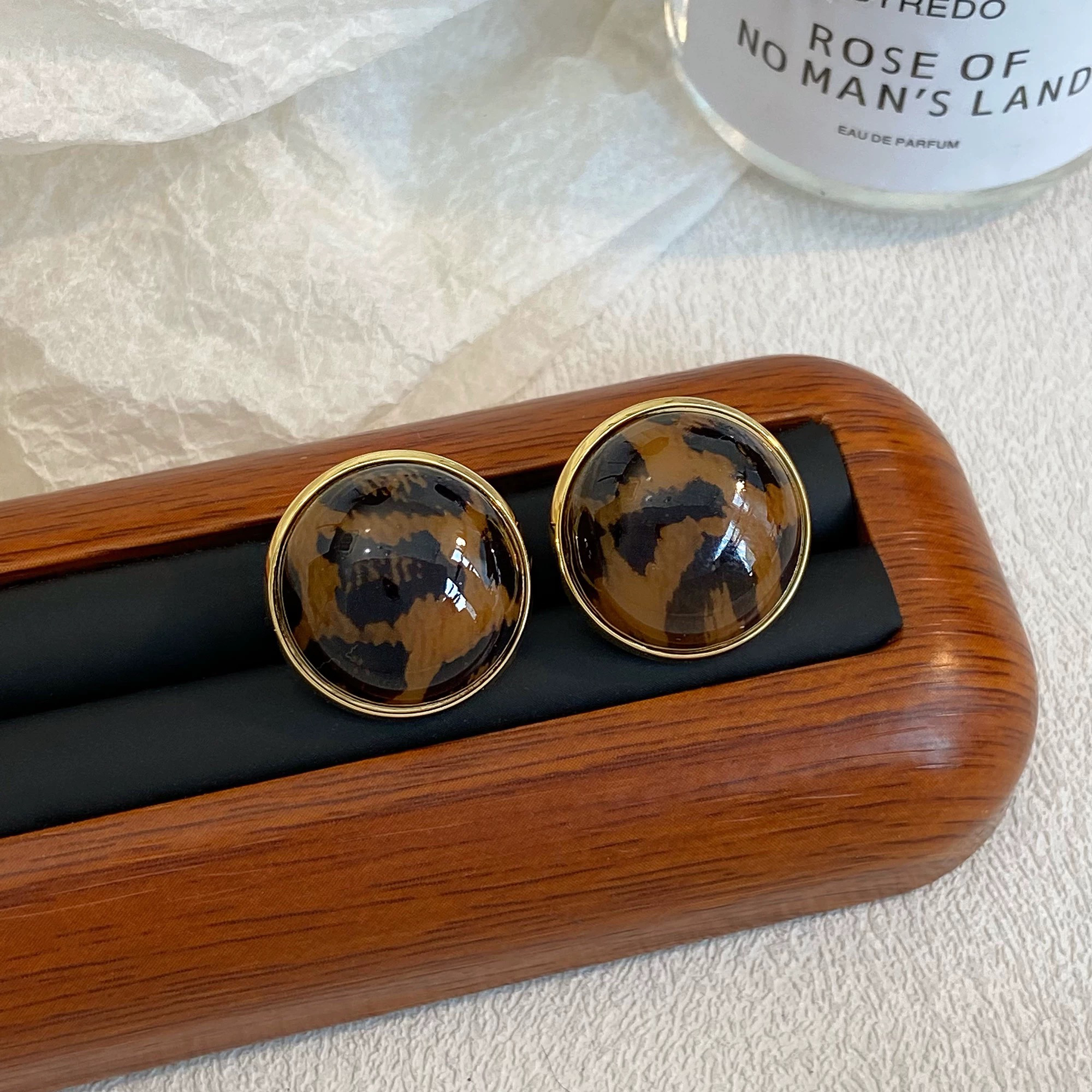 铜合金树脂耳饰 铜合金耳饰  复古美拉德豹纹圆形耳钉气质百搭