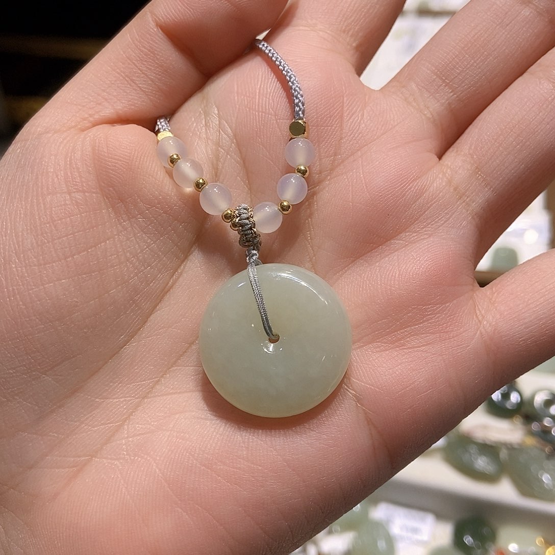 颈饰未镶嵌和田玉l****鑫