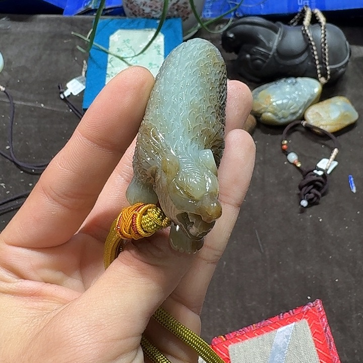 未镶嵌和田玉（糖玉）车挂夜****家