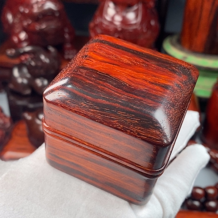 小叶紫檀其他（檀香紫檀）