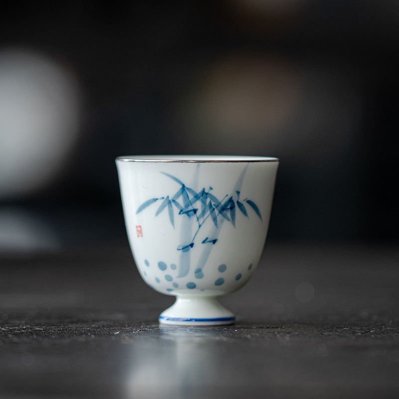 磐皿｜纯手绘玉瓷青花竹影铃铛杯女性功夫茶杯陶瓷品茗杯主人杯