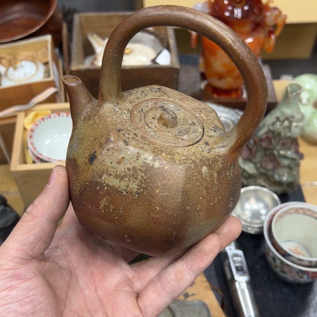 墨***：陶瓷中古工艺品摆件