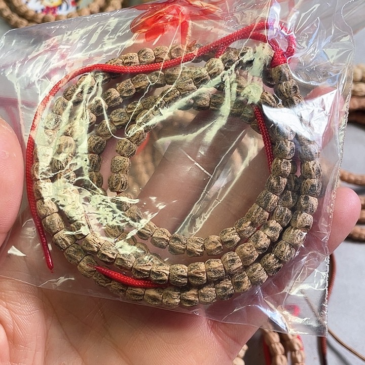 柏香籽/百香籽吊坠骑****象