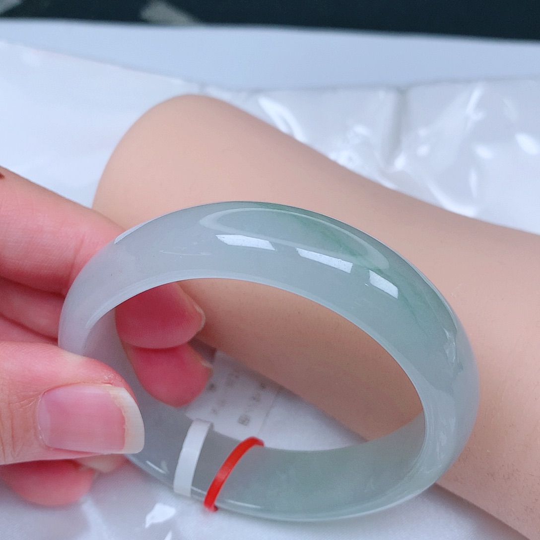 【闪购商品】翡翠手镯未镶嵌，55贵妃