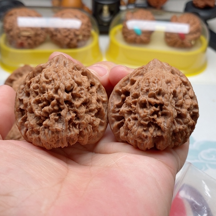 文玩核桃吊坠43满天星