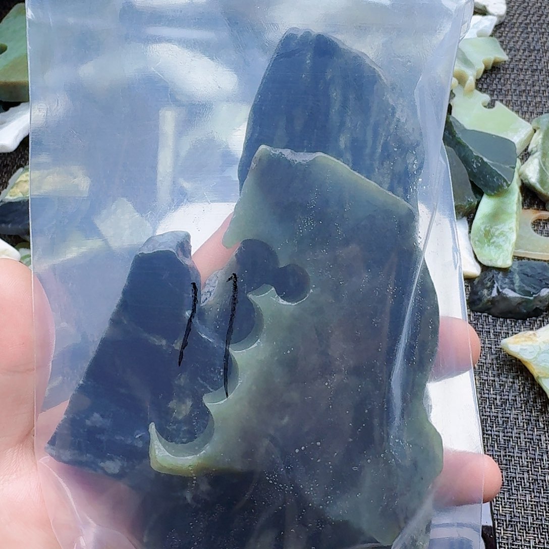 和田玉未镶嵌珠宝半成品