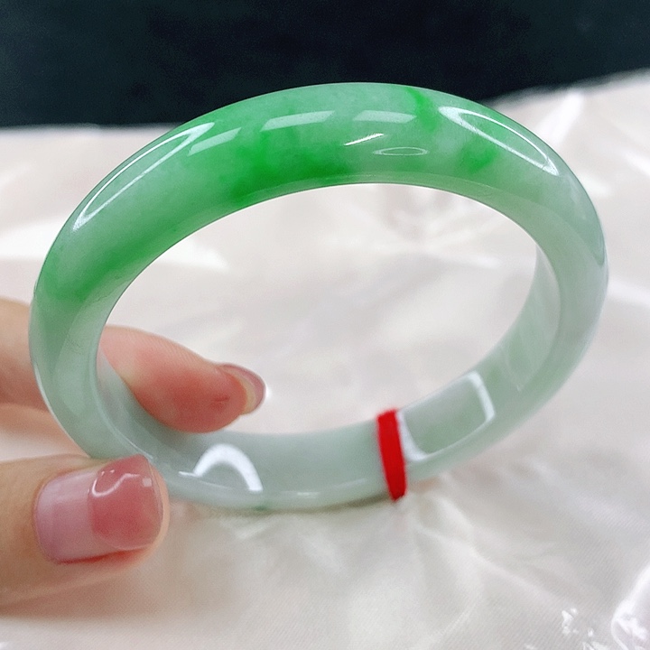 翡翠未镶嵌手镯圈54.8，18065