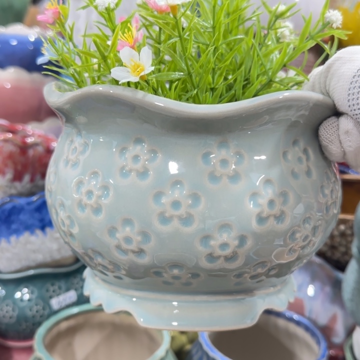凑9块包邮，有孔，陶瓷花盆