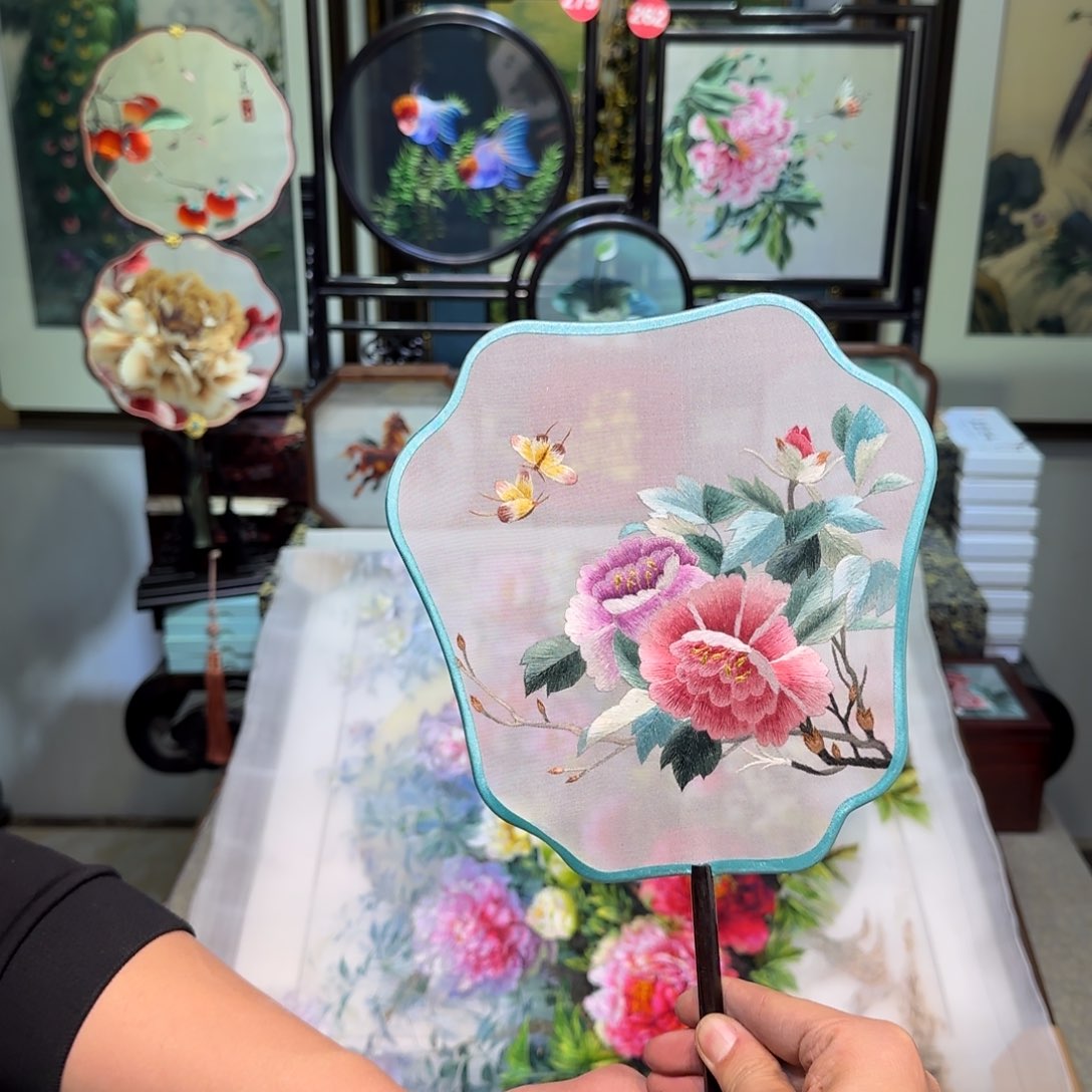 刺绣刺绣工艺精湛