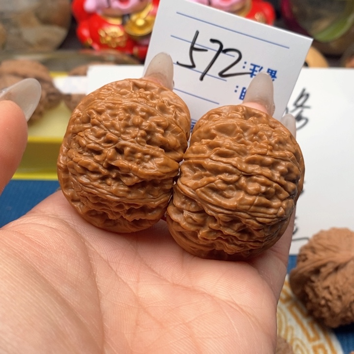 文玩核桃把件572号45白狮子