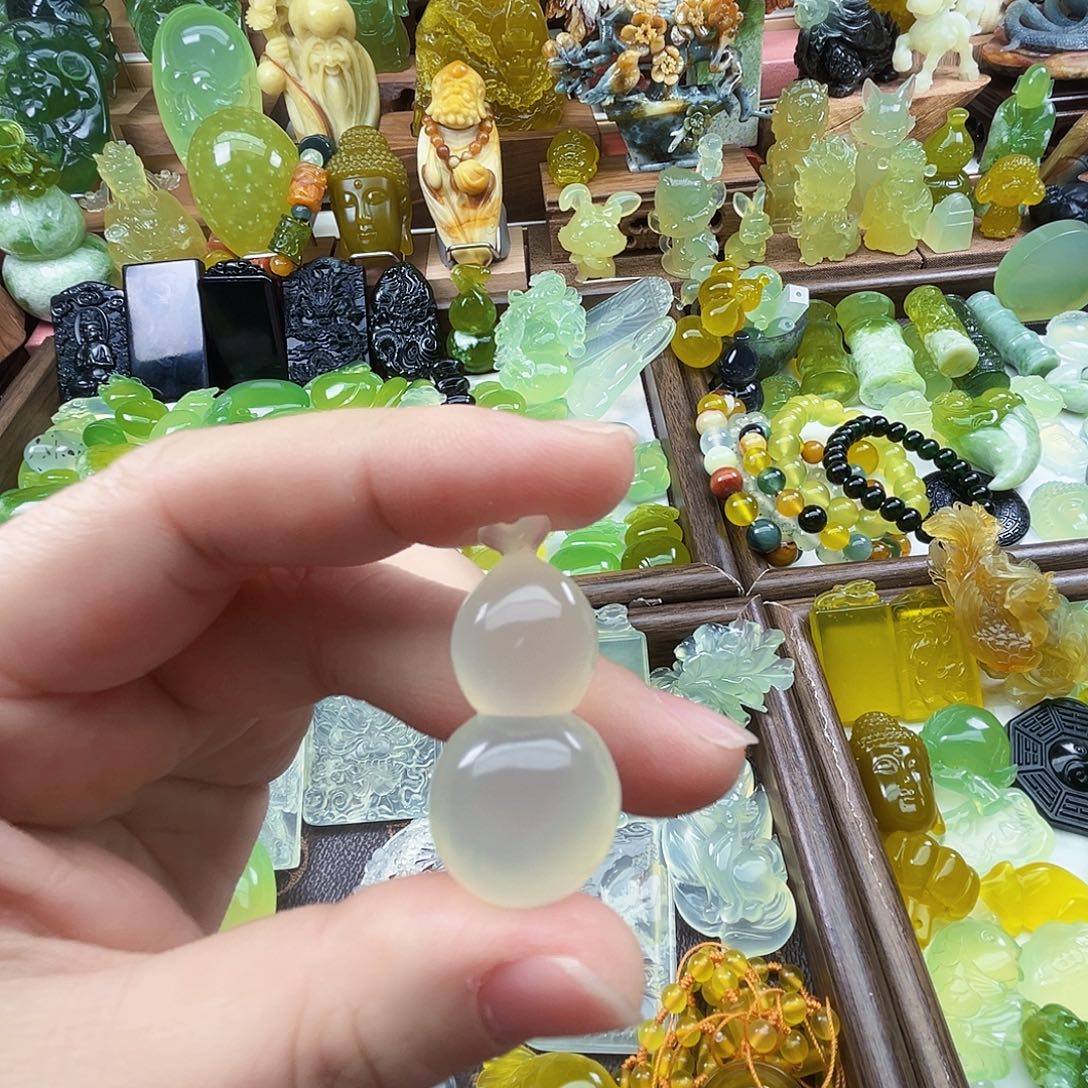 岫玉未镶嵌吊坠(不含链)