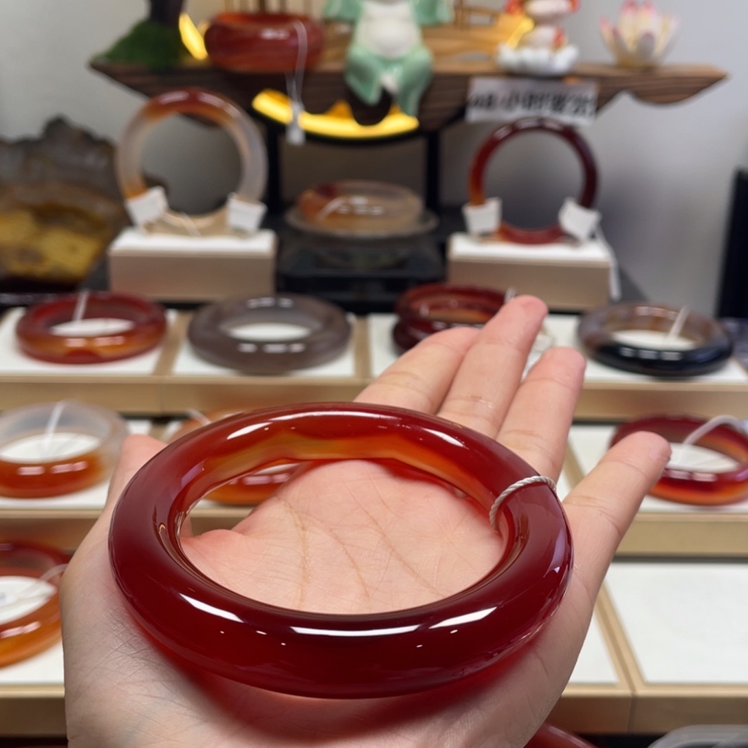 玛瑙/玉髓未镶嵌手镯