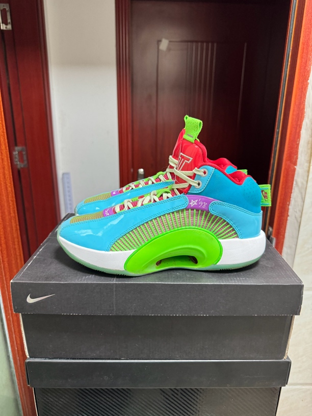 40码 AJ35 塔图姆PE 白蓝绿 95新成色 无原盒 篮球鞋