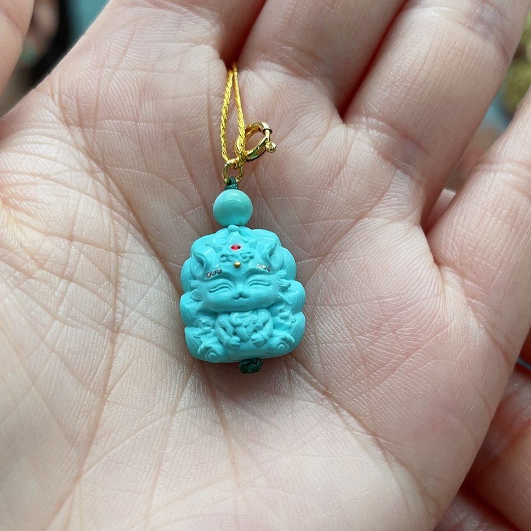 绿松石颈饰未镶嵌