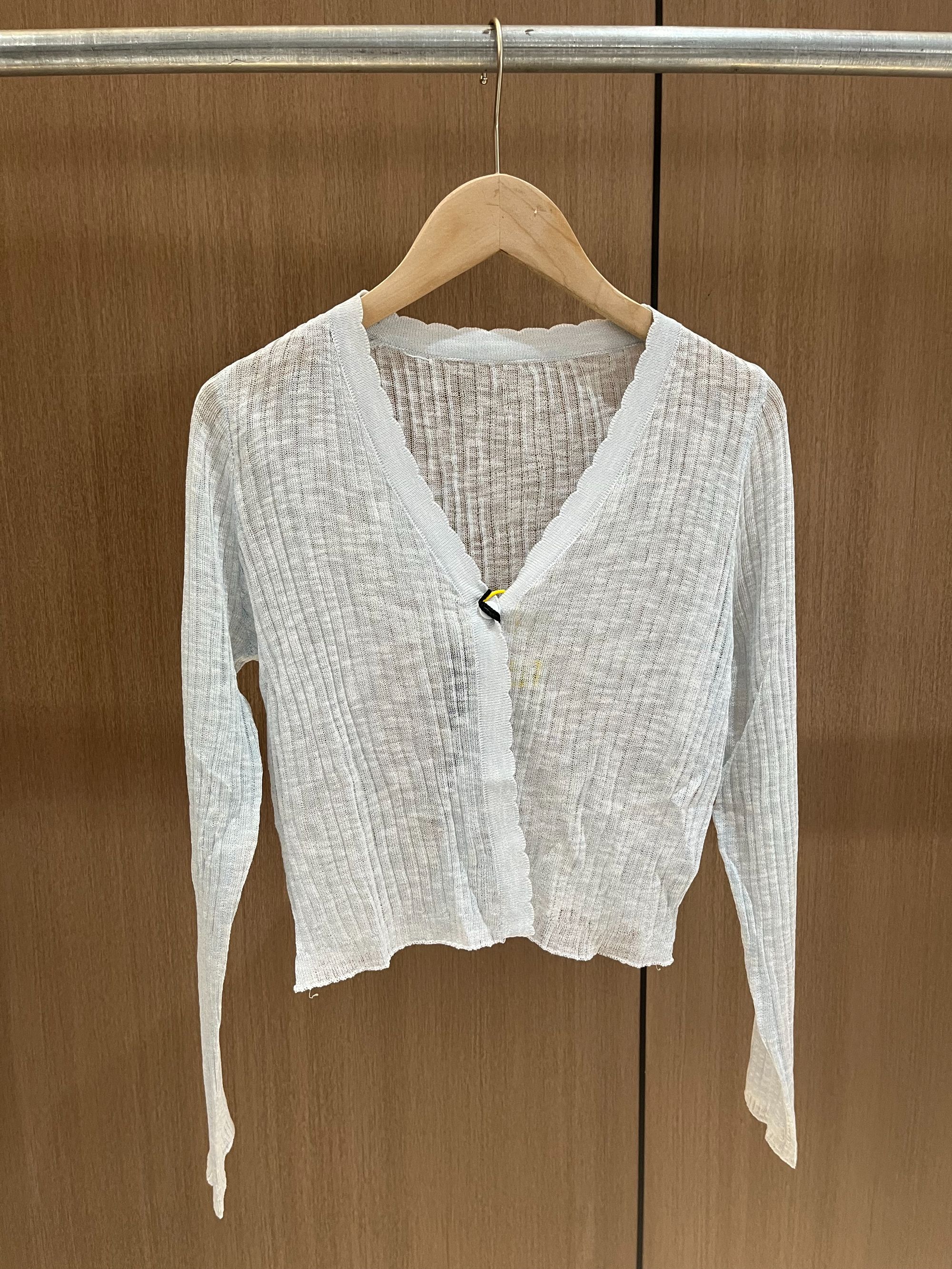 时尚高级显气质长袖V领薄款外搭防晒上衣