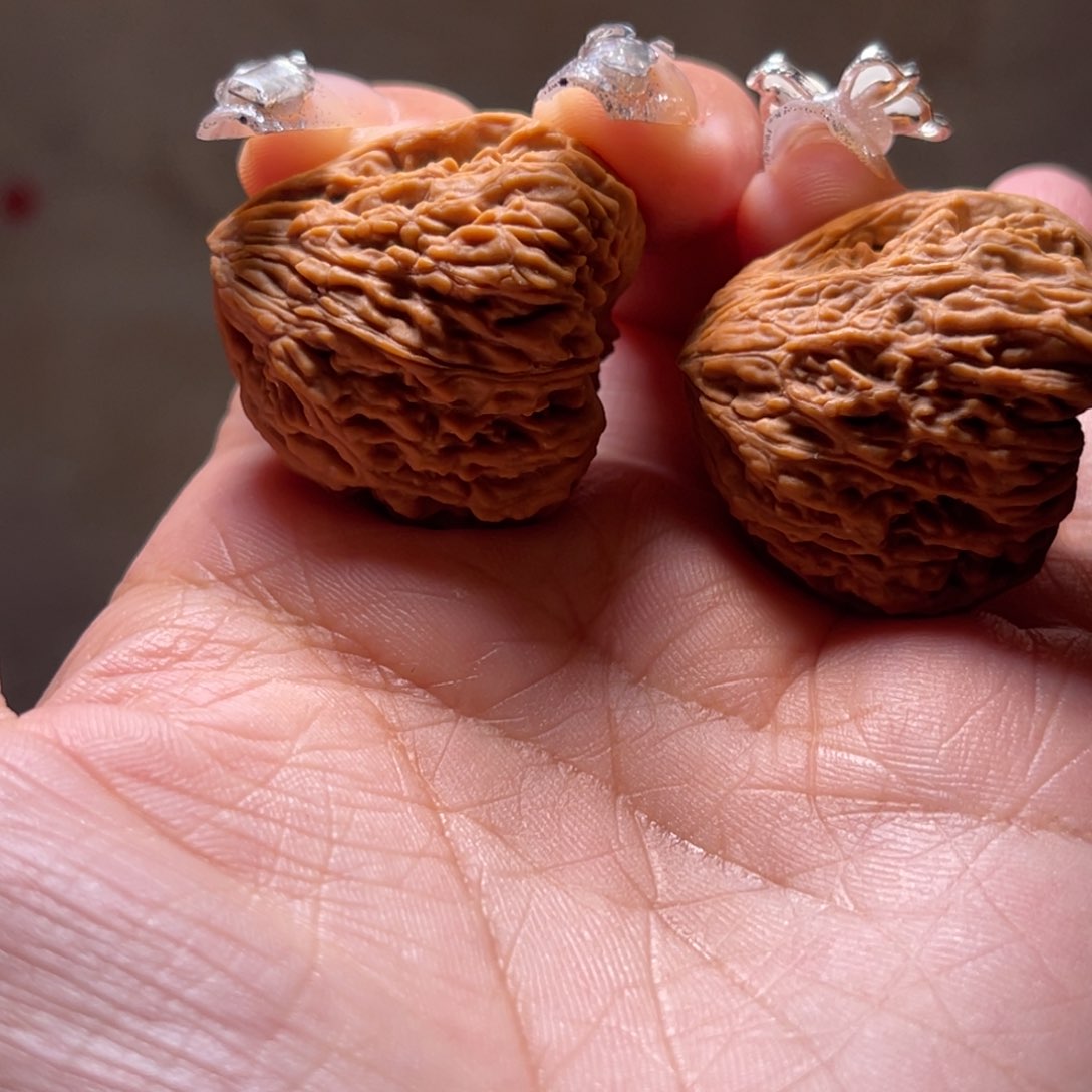 文玩核桃把件张*仙南疆