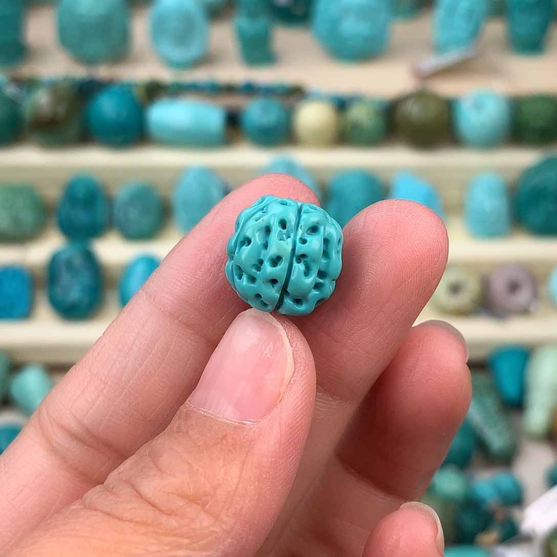 绿松石未镶嵌珠宝奇石13