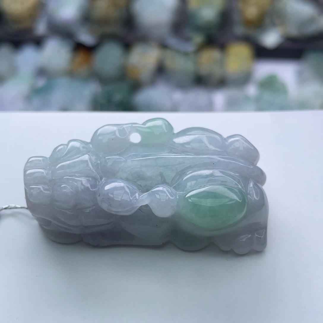 翡翠颈饰未镶嵌貔貅