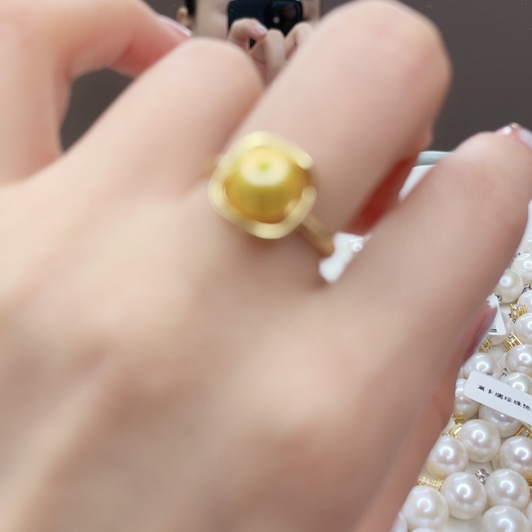 淡水珍珠吊坠(赠链)未镶嵌