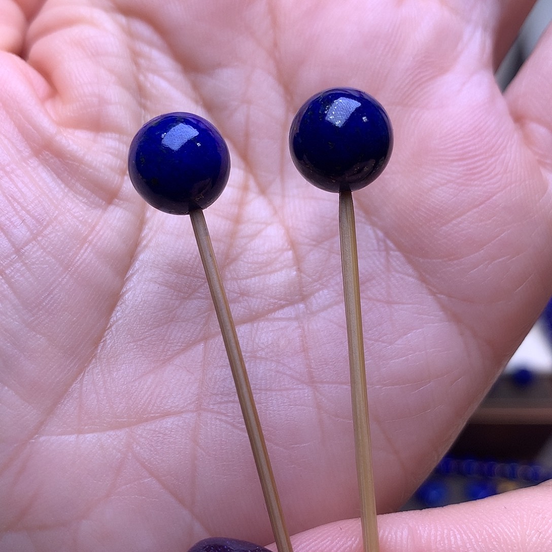 青金石未镶嵌10.3m一对