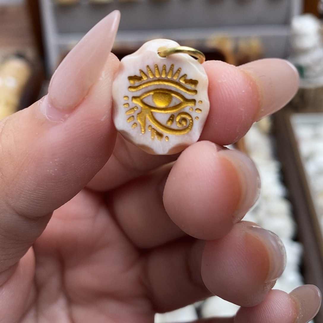 鹿骨把件c30荷鲁斯之眼不退换