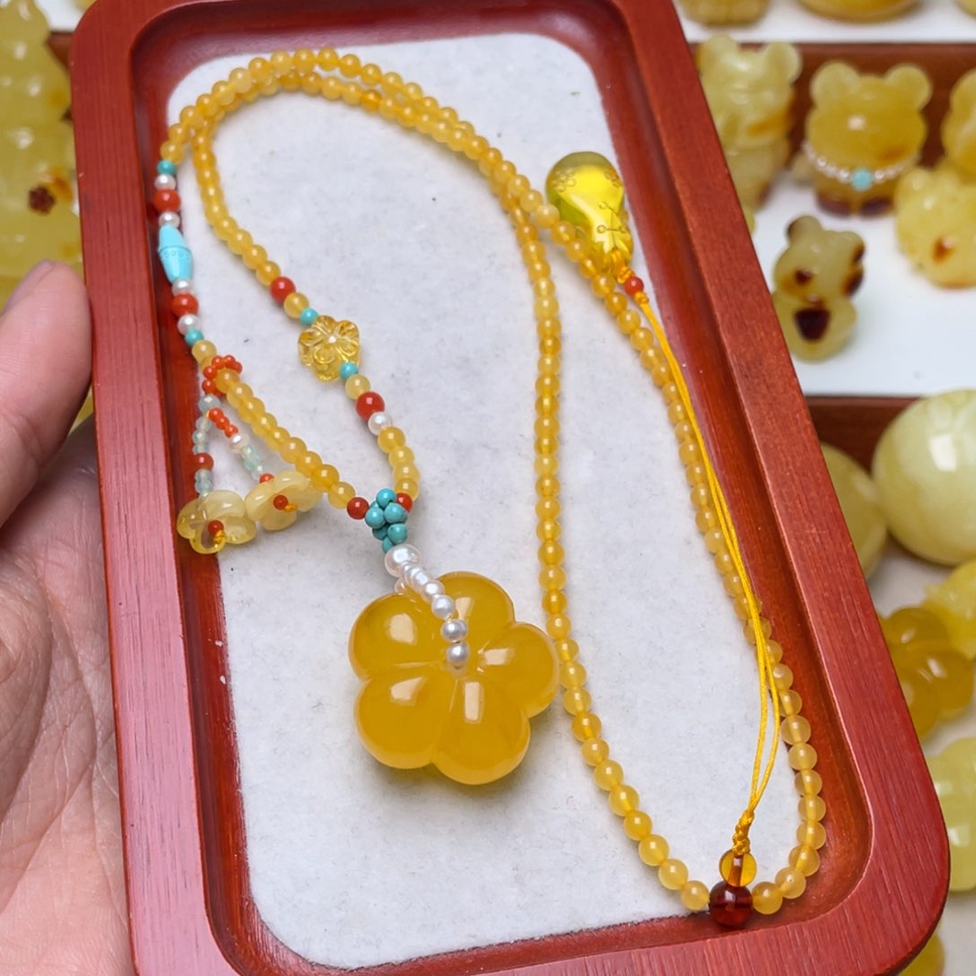 琥珀吊坠(赠链)未镶嵌