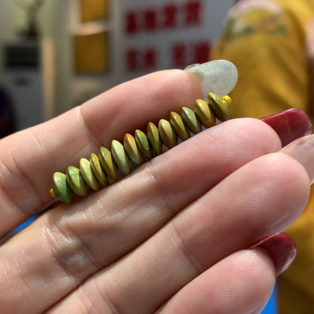 绿松石配饰未镶嵌