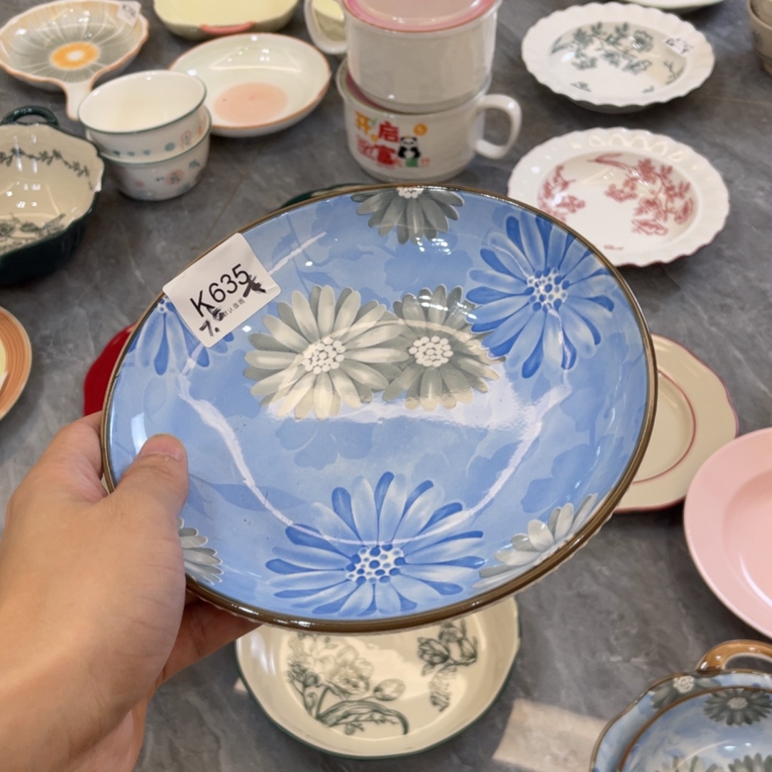 陶瓷微瑕餐具介意勿拍，满18飞！ 