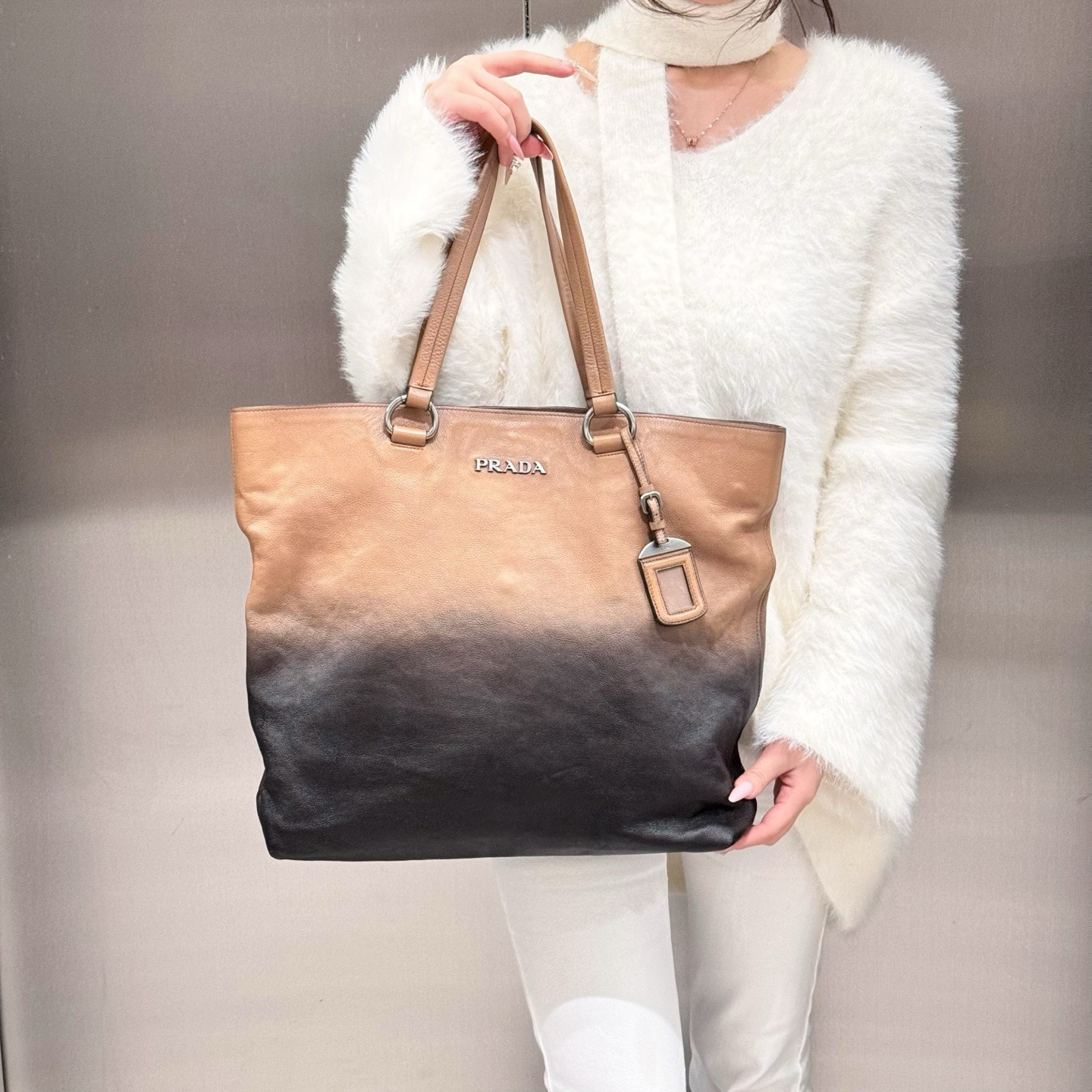 95新 Prada/普拉达 prada棕黄色做旧单肩包链条包