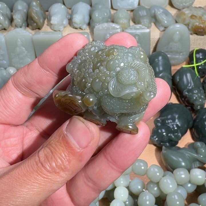 和田玉未镶嵌挂件