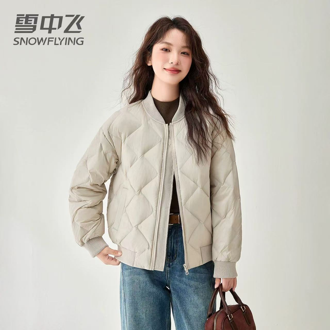 雪中飞【都市运动】新国标90绒小个子短款羽绒服女2025新款棒球服