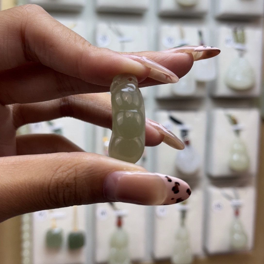 福豆湖水绿精品适合宝宝佩戴