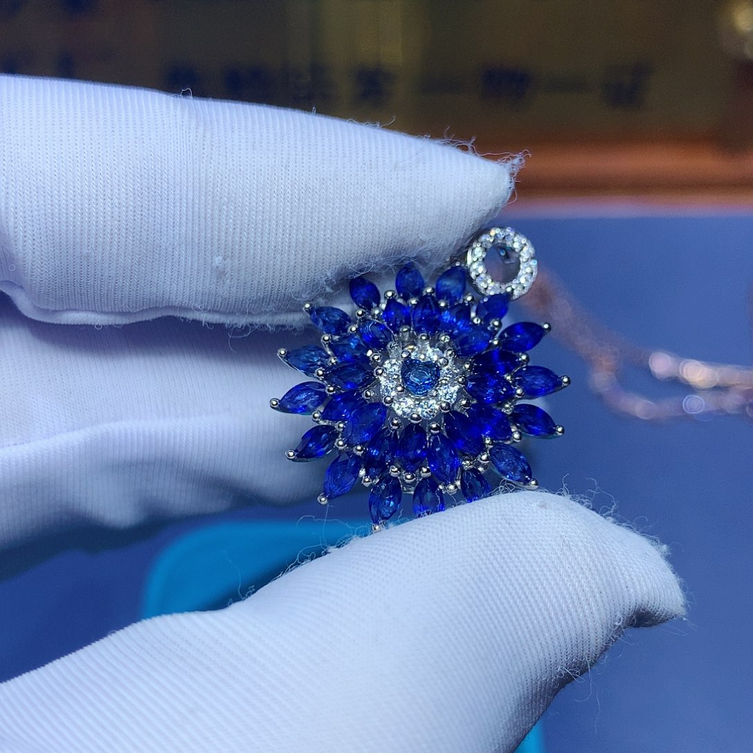 蓝宝石颈饰银S925镶嵌