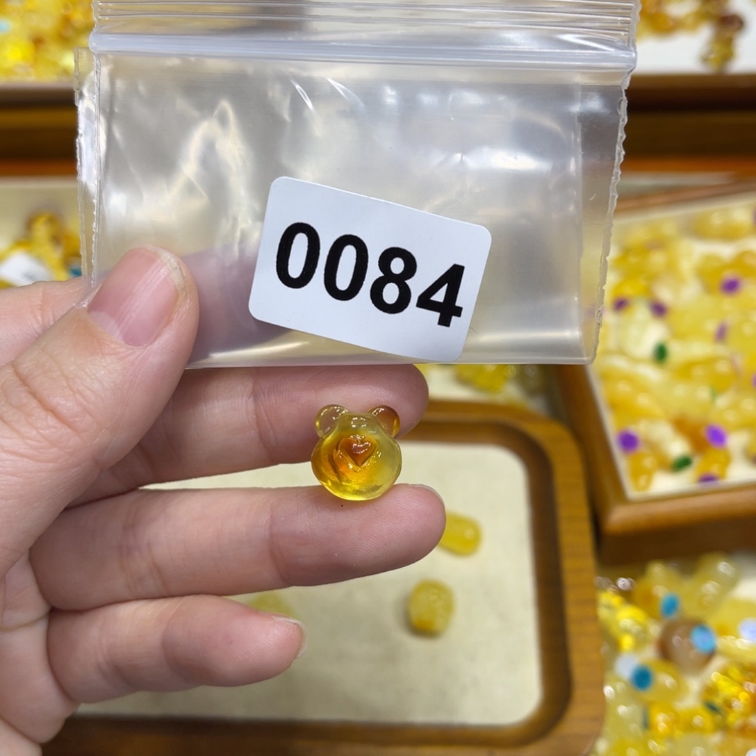 琥珀珠宝奇石未镶嵌