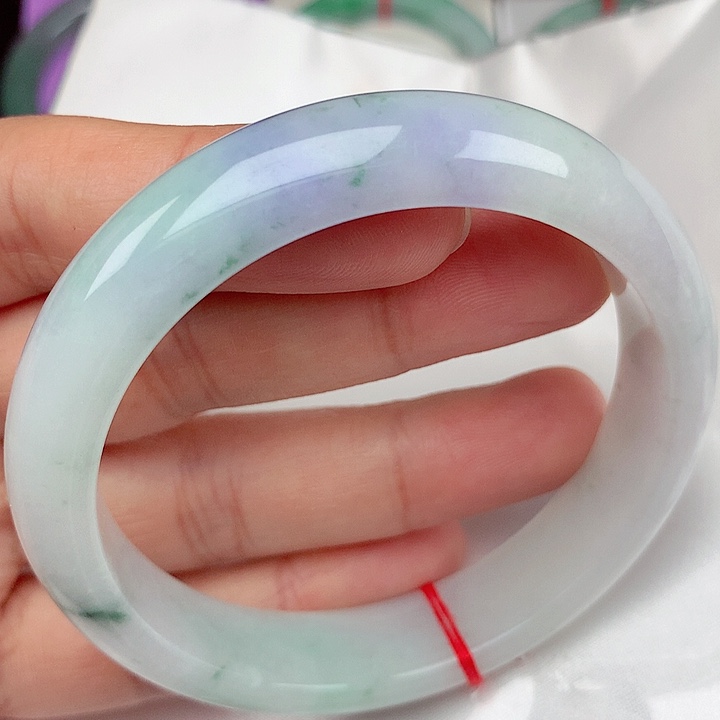 翡翠手镯未镶嵌60.8圈口