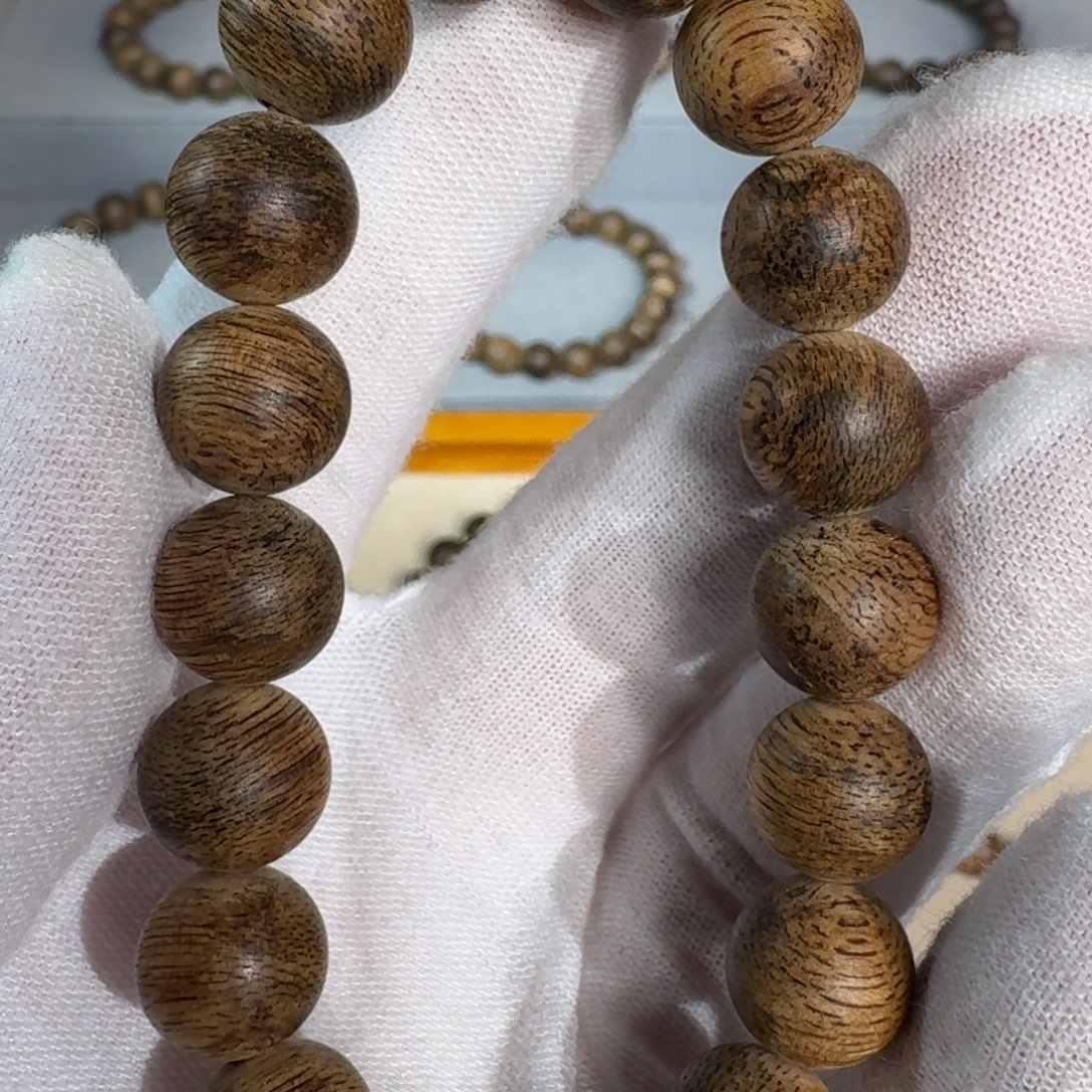 沉香碎屑沉香达拉干1.1七分沉10.2克