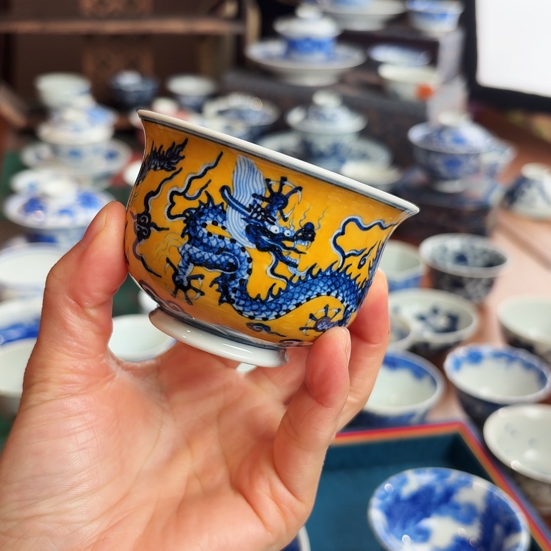 我***糖双龙黄地的杯子杯子