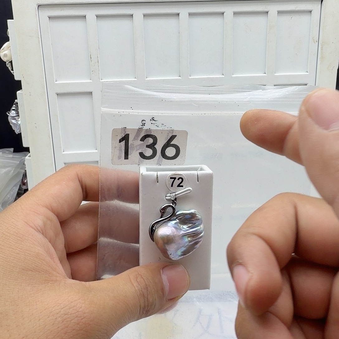 淡水珍珠颈饰合金