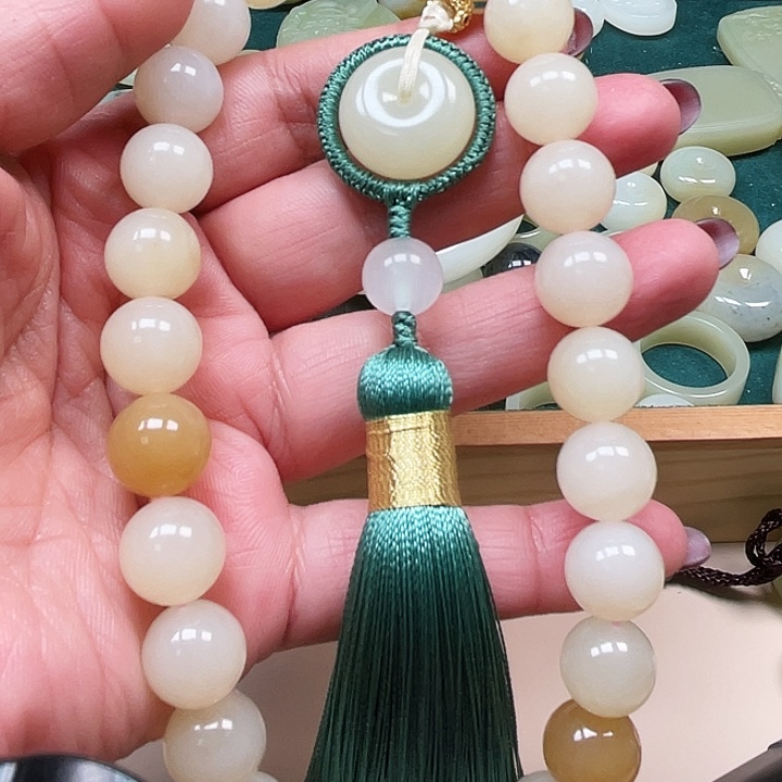 和田玉（糖玉）未镶嵌珠宝半成品