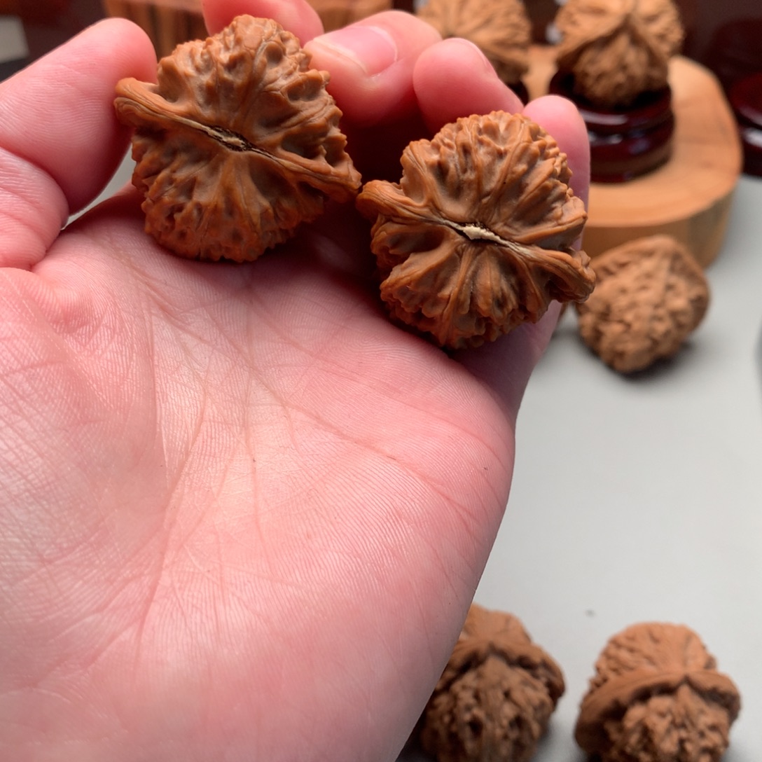 小***唱吊坠文玩核桃1588