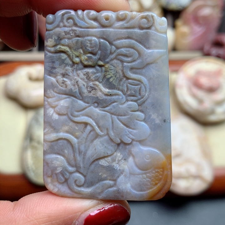 硅化珊瑚（珊瑚玉）颈饰未镶嵌