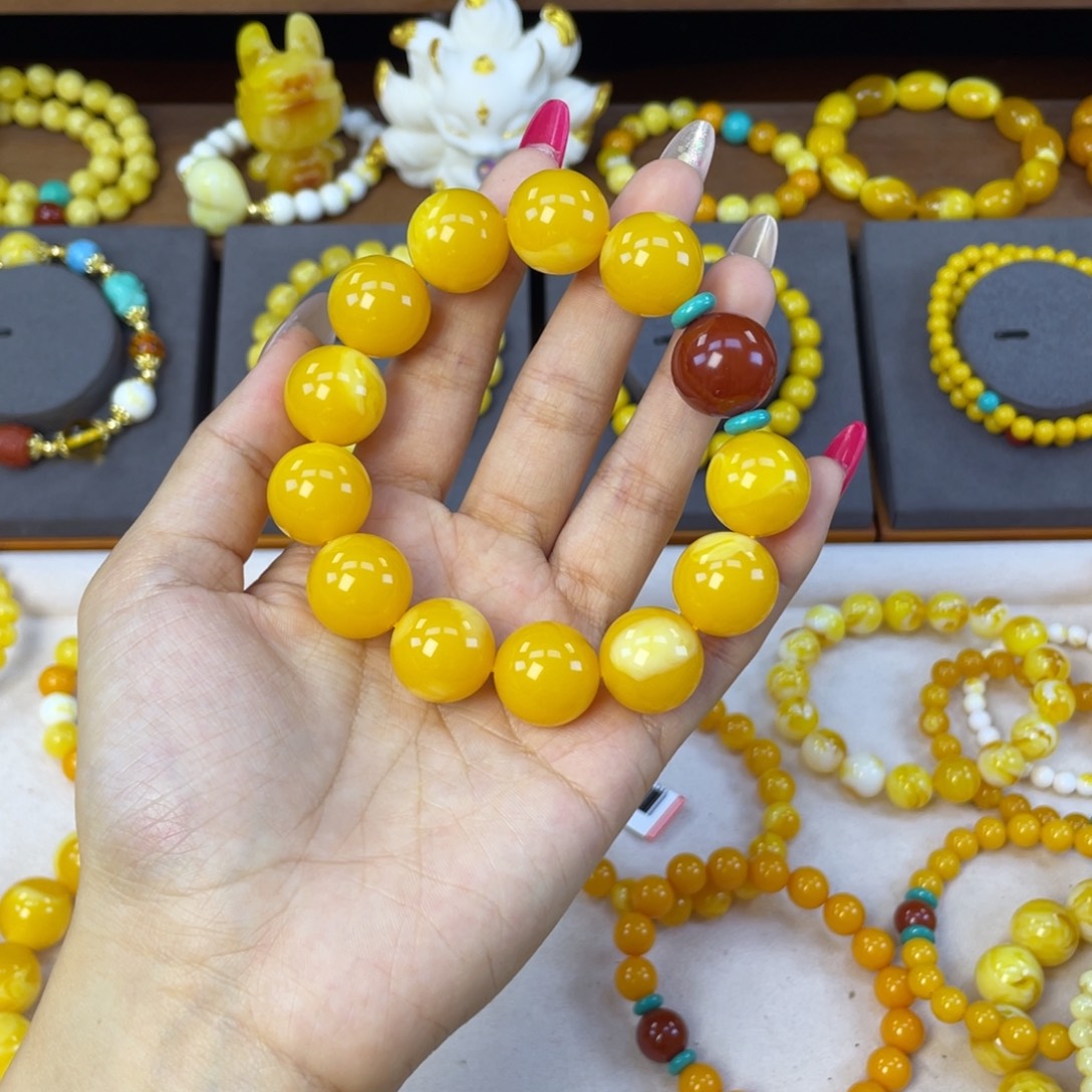 月***弯卡18鸡油黄素圈。   