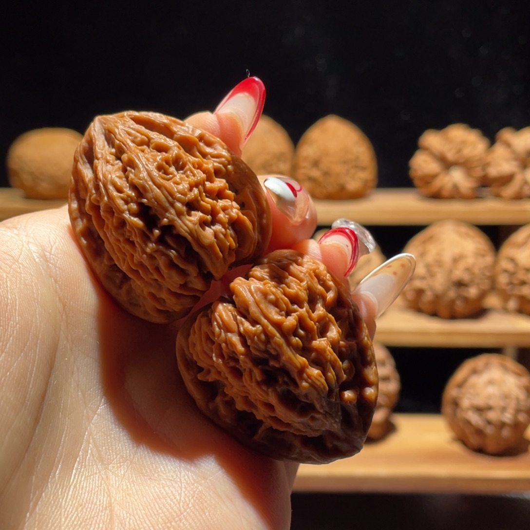 吊坠文玩核桃南疆石33