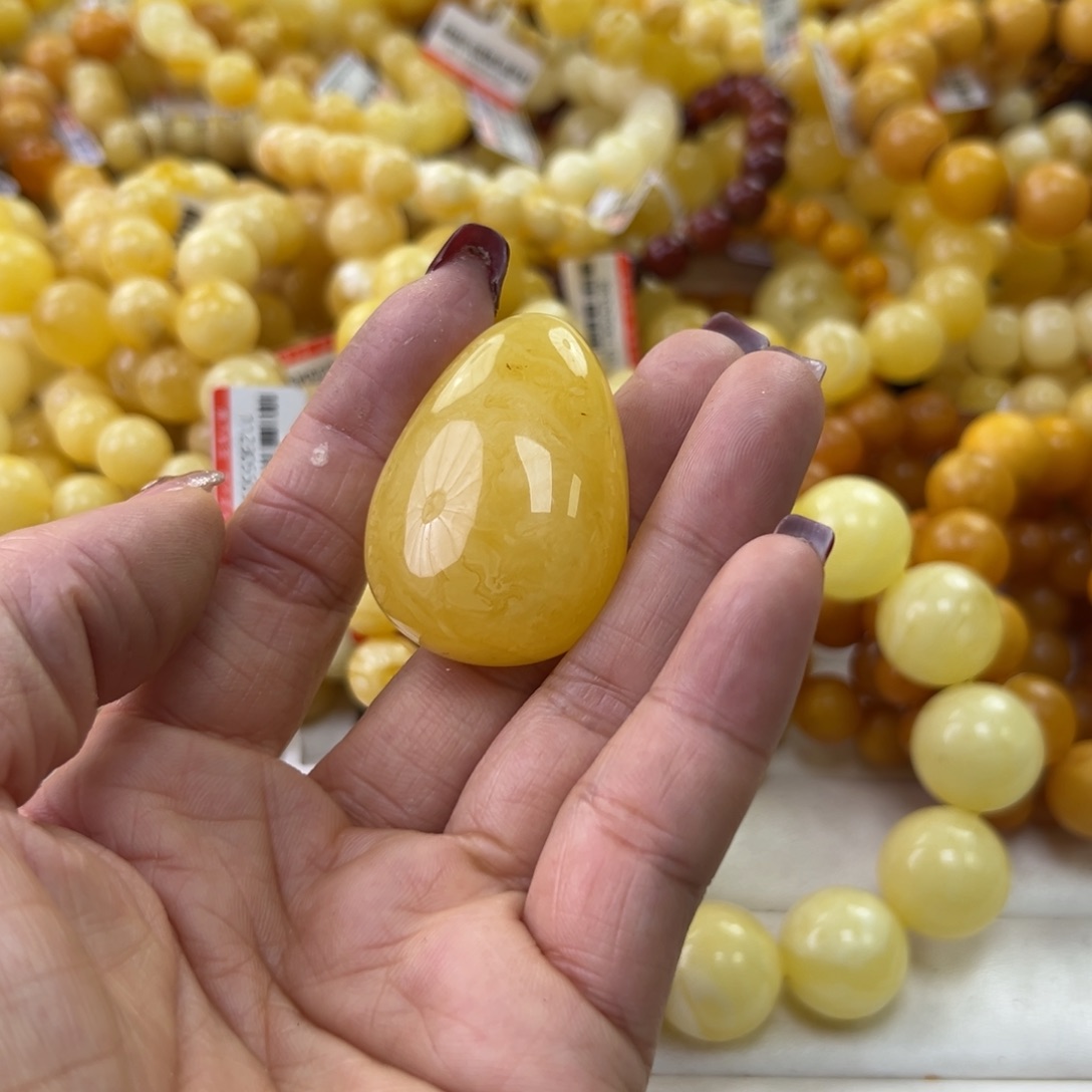 琥珀珠宝奇石未镶嵌