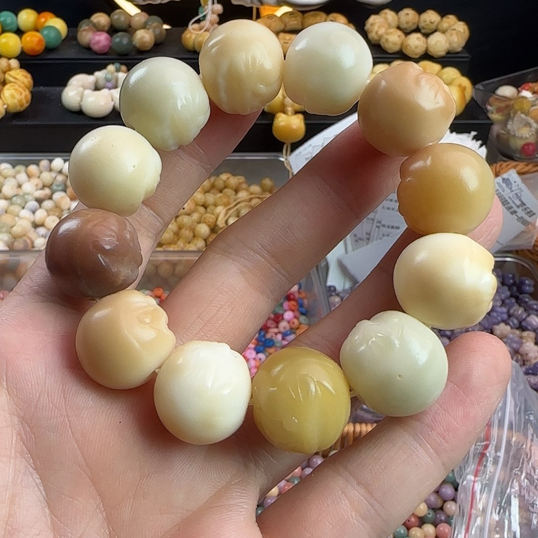 菩提根/象牙果手串微瑕卡19机器猫手串一条