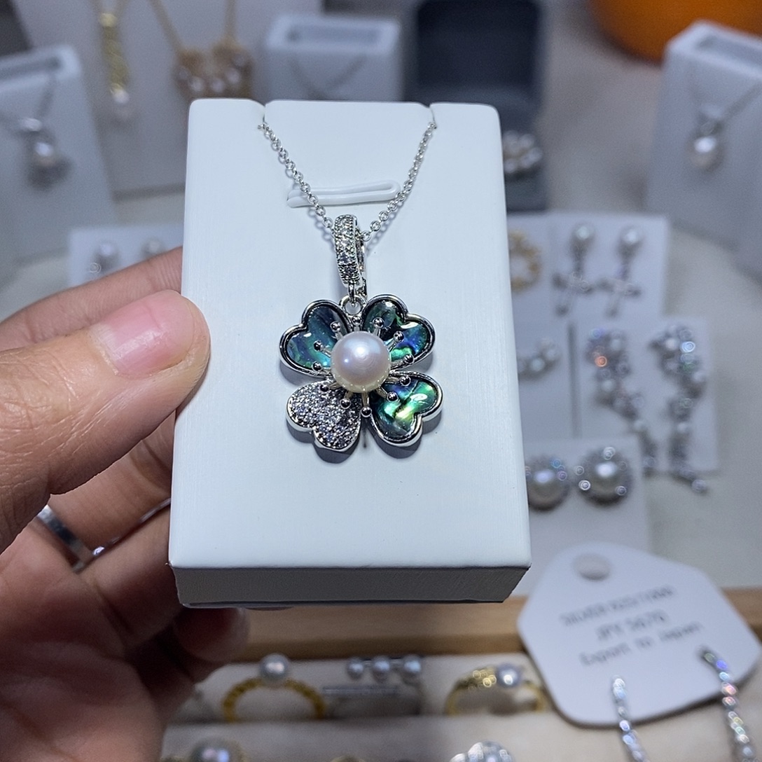 未镶嵌淡水珍珠耳饰