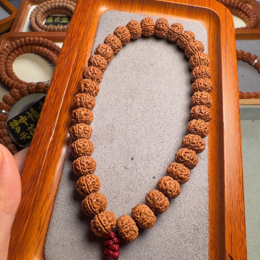 吊坠金刚菩提姜**、老树王十挑一11+